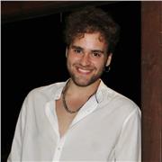 Tutor universitario, laureato in Filosofia presso l’Università degli Studi di Salerno. Sto per conseguire la laurea magistrale in Scienze Filosofiche